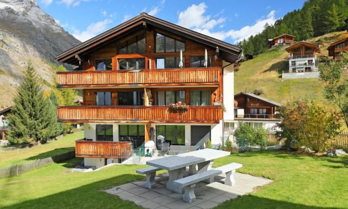 Zermatt Apartment | Haus Findelbach/Apt. Happy Lily by Interhome