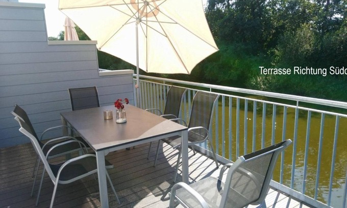 Schillig House | Haus Nr. 37, Ferienhaus Deichgraf - Gepflegtes Ferienhaus, Sauna, Süd-terrasse, Loggia mit Meerblick