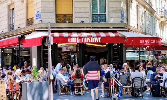 Quartier du Gros-Caillou Apartment | HAUSSMANN-STYLE APARTMENT &UNRIVALED EIFFEL TOWER VIEWS-AVENUE DE LA BOURDONNAIS