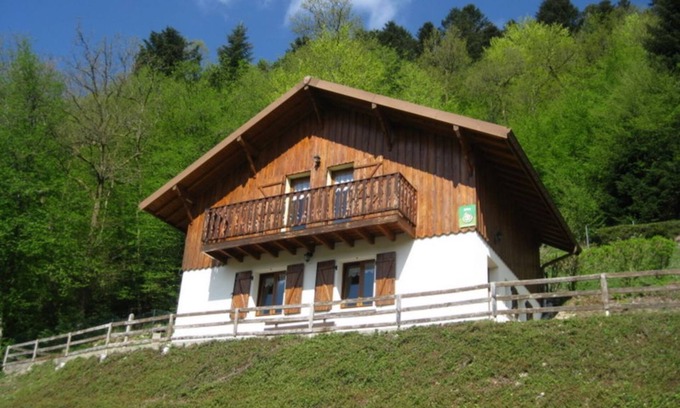 Le Menil Ski Chalet | Hautes Vosges Le Ménil Chalet with barrel sauna