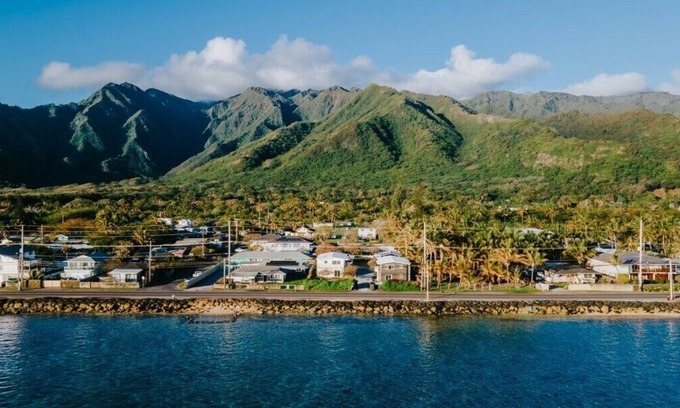 Hauula House | Hawaiian Oceanfront Oasis
