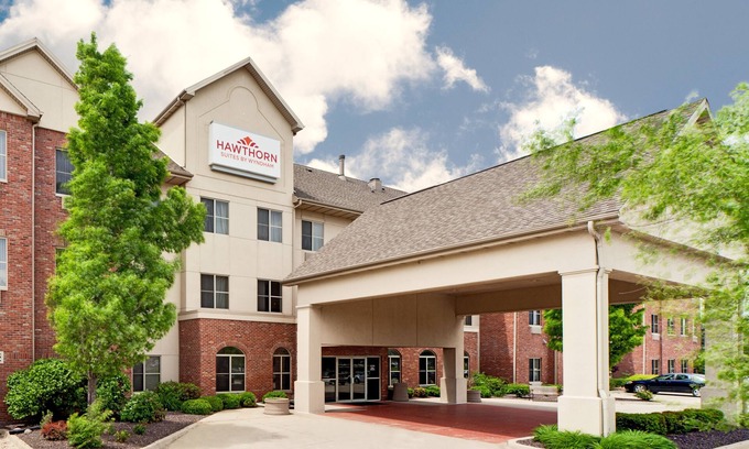 Bloomington Hotel | Hawthorn Extended Stay by Wyndham Bloomington