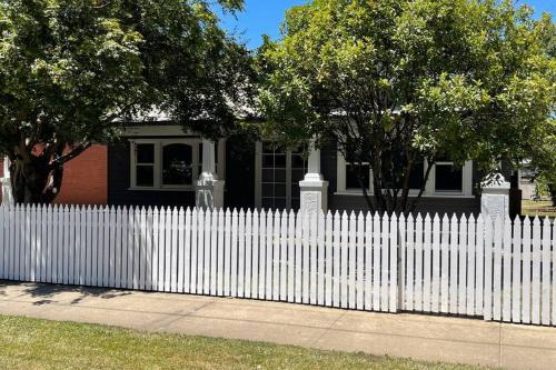 Myrtleford House | Hazeldene - The Best Location In Town!