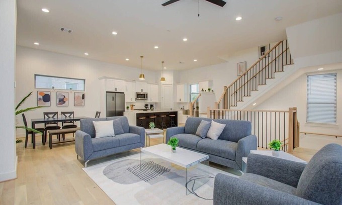Washington Ave./ Memorial Park House | Heart of Houston - Mins to Galleria, DT, Memorial!