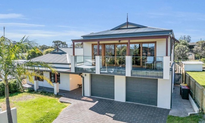 Merimbula Cabin | Heart Of Longpoint - Pet friendly and Fenced