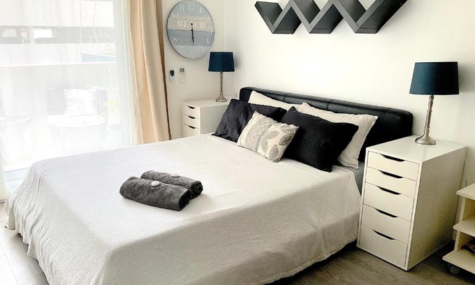 Manly Apartment | Heart of Manly Apartment