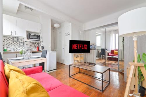 Quartier de l'Ecole-Militaire Apartment | Heart of Paris - Studio - 2P - Invalides Free Netflix