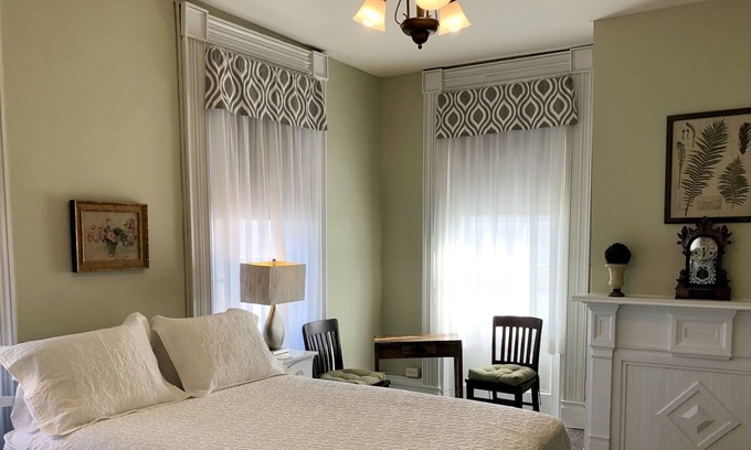 Lansing Bed & Breakfast | Heart of the Finger Lakes Historic Inn, Room 1
