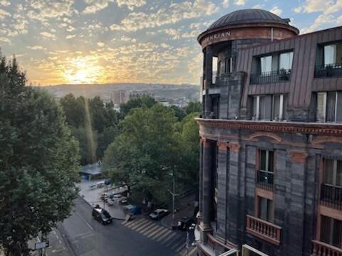 Kentron Apartment | Heart of Yerevan!