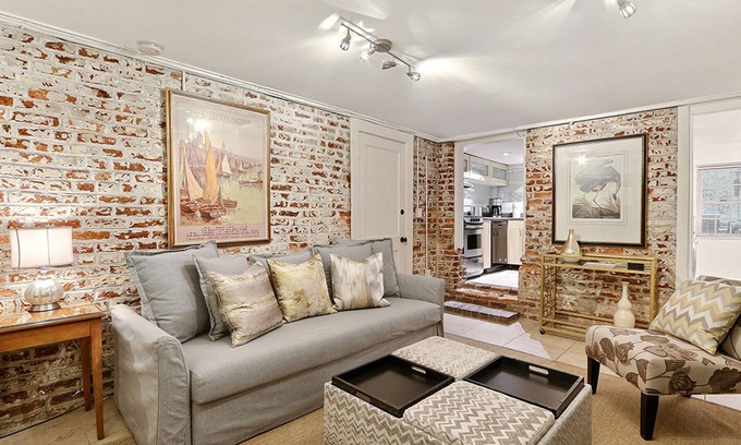 Historic Downtown Savannah Apartment | Heated Pool Access | 5*Clean | Flex Cancelation