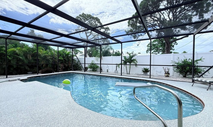 South Venice House | Heated pool private yard S Venice 3.8 mi. to beach OVER-SIZED DRIVEWAY RV/BOAT
