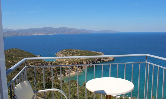 Istron Apartment | Heavenly located above the sea, pool, wifi - holiday apartment Istron, Crete