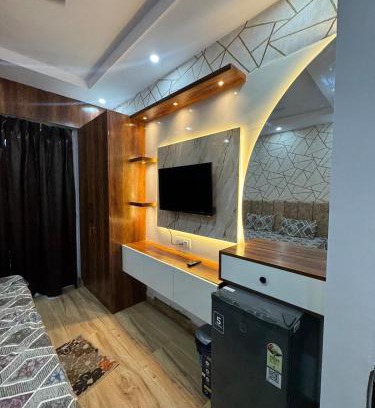 Greater Noida Apartment | Heavenly stays