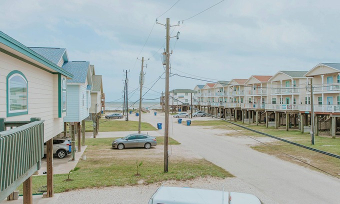 Surfside Beach House | Heavenly Sunset.A House With Amazing Views And Just Steps From The Beach