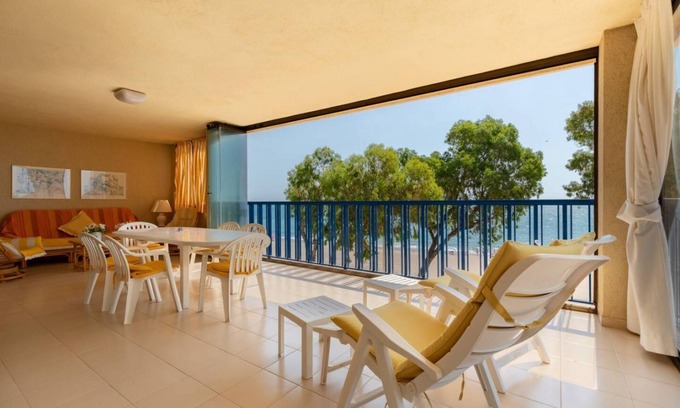 Benicassim Apartment | Heliopolis with sea views.