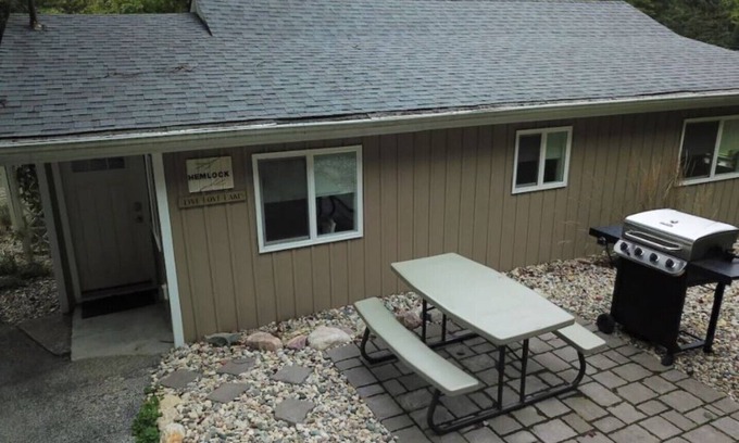 Ludington Cottage | HEMLOCK - Grace Landing Cottages With Stunning Sunsets Over Hamlin Lake