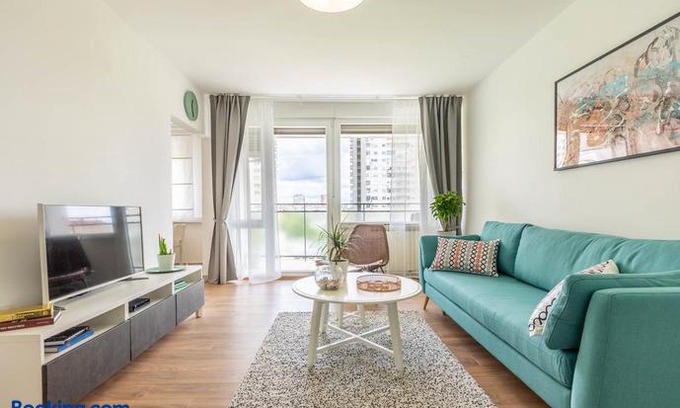 Zagreb Apartment | Hendrix Bridge Apartment 2