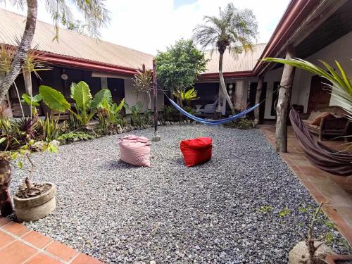 Moalboal House | Herbs Guest House and Restaurant near the Sea