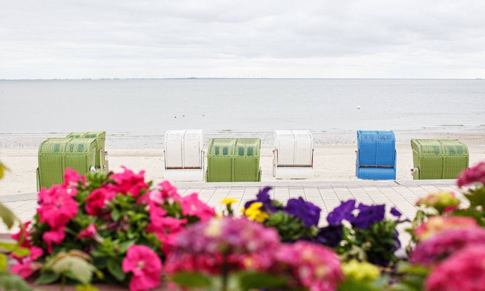 Wyk auf Foehr Apartment | Here you sit in the first row