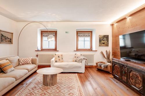 Camporosso in Valcanale Ski Chalet | Heritage Luxury Chalet 1 min from Mt Lussari Ski Lift