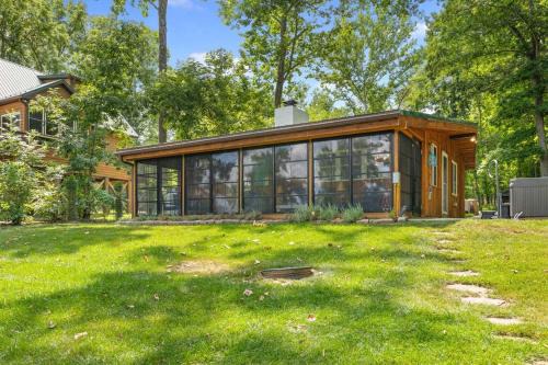 Luray House | Heron Hideout! Shenandoah Riverfront Retreat!