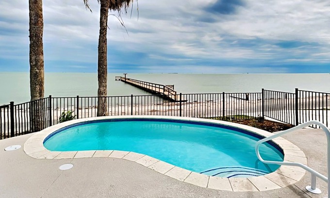 Rockport House | Heron House | Pet-friendly with Private Pool