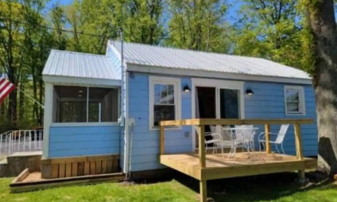 Paw Paw Lake Cottage | Heron`s Nest I Paw Paw Lake Cottages I The UP #6