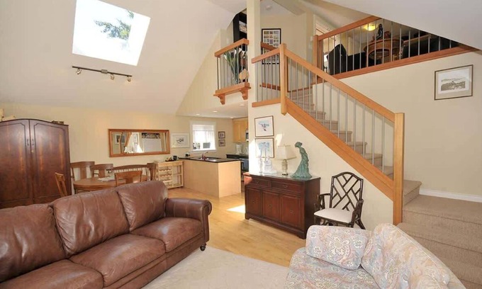 Sidney House | Heron View Cottage Su