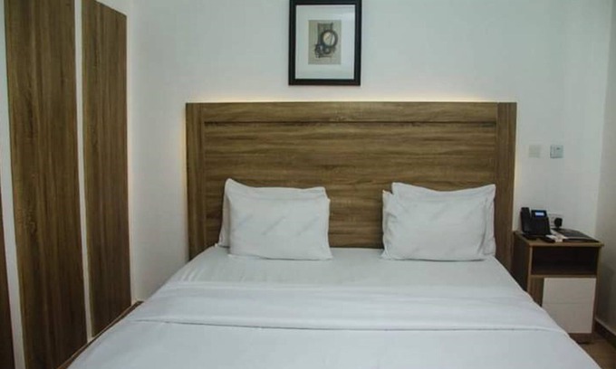 Arigbajo Hotel | Hevee Hotels and Suites