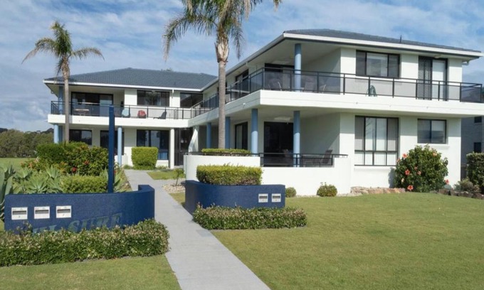 Forster Apartment | Hi Surf Unit 1, 92 Head St, Forster