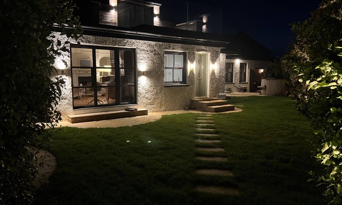 Seaview House | Hidden Gem In Seaview - Fantastic Location