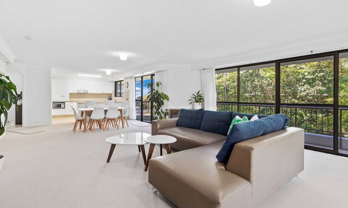 Burleigh Heads Apartment | Hidden paradise on Burleigh Headland, just a stones throw from the beach!