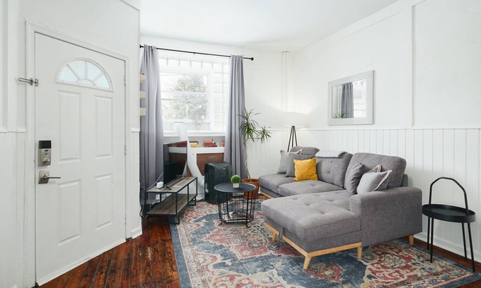 Roxborough-Manayunk Apartment | Hideaway on Hermit by RPG