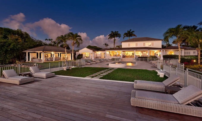 Paynes Bay Villa | High Breeze Luxury villa