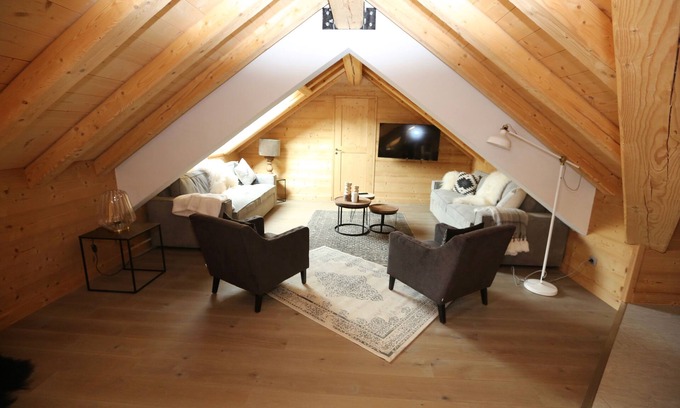 Valloire Apartment | High-end 4 * apt at the foot of the mountains 12 pers, close to shops