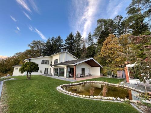Kulm Villa | High-End-Haus mit Garten und Extras