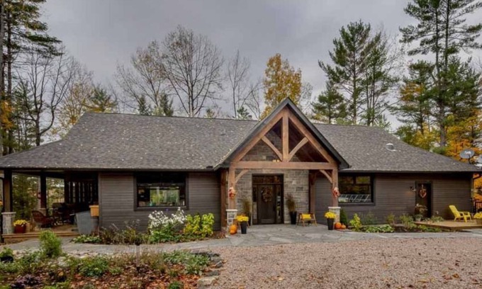 Kinmount Cottage | High Falls Echo - Lower-Level of Luxury Waterfront Cottage!