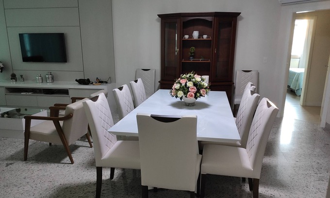 Itapema Apartment | High floor apartment with 4 suites 60 m from the sea in a great location