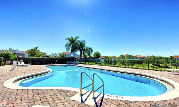 Four Corners Villa | High Grove by Shine Villas