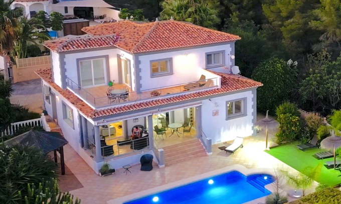 Casas de Torrat Villa | High Quality Villa, 39 Five STAR REVIEWS, Beach 5 min drive, Heated Pool.