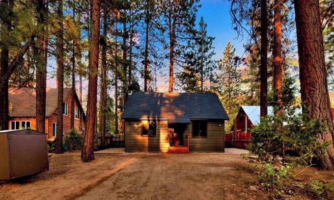 South Lake Tahoe Cabin | High Sierra Hideaway - Cozy Modern Cabin