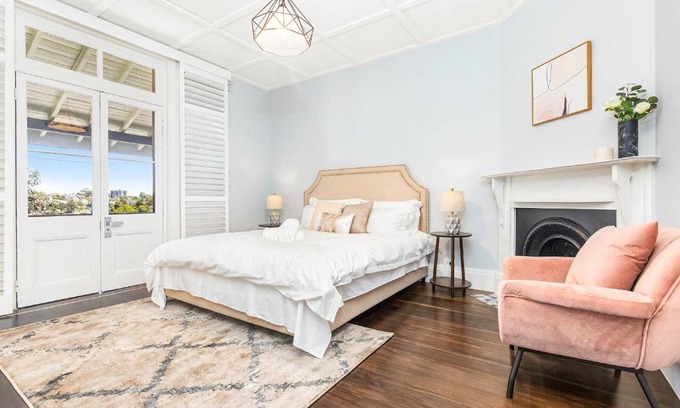 Millers Point Apartment | High St 14A Self - Catering