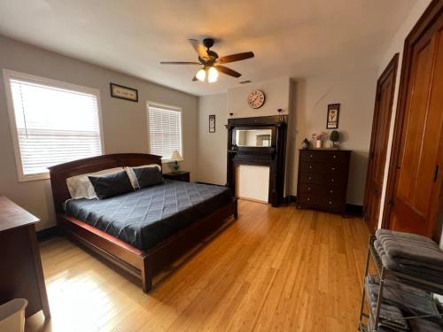 Cherokee Triangle Apartment | Highlands Hidden Gem 4BR apt with free parking