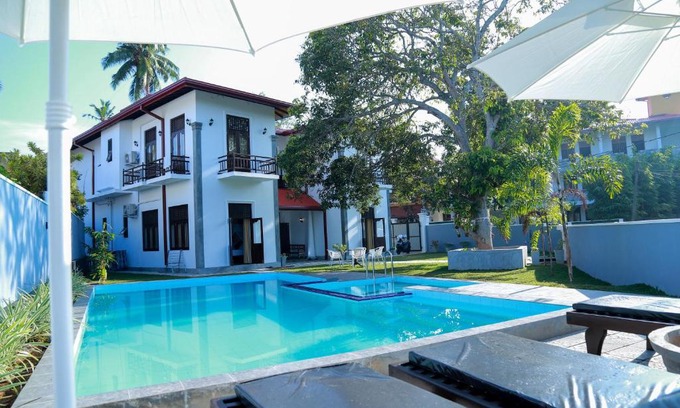 Thiranagama Villa | Hikka Nilora