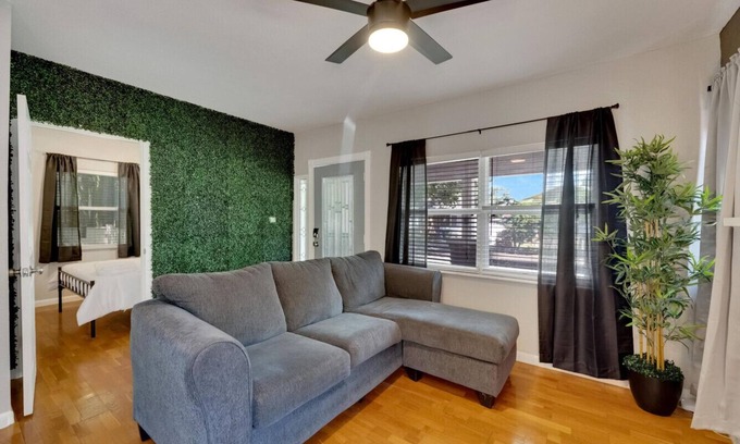 South Seminole Heights House | Hilda's Home away From Home