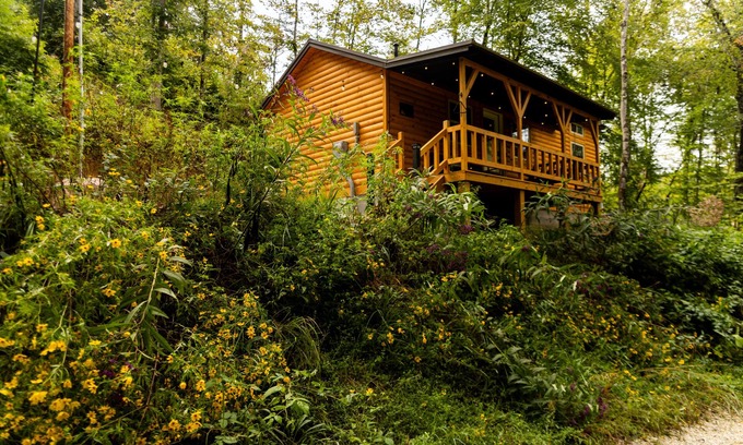 Campton Cabin | Hill Haven RRG/Small & Secluded Cabin/Hot Tub