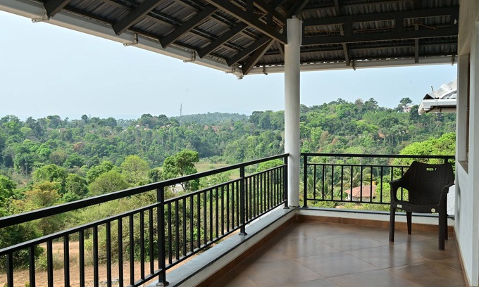 Kudrasthe Bed & Breakfast | Hillock Vista by Triptastic Holidaze