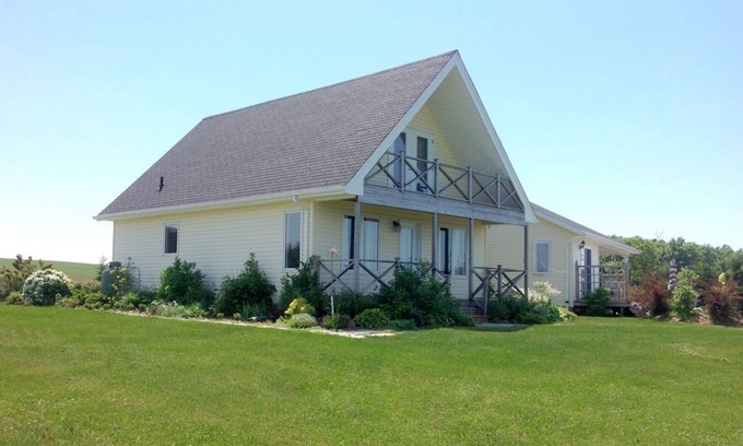 Burlington Cottage | Hillside Haven with Ocean View, Minutes to Cousin's Shore Beach!