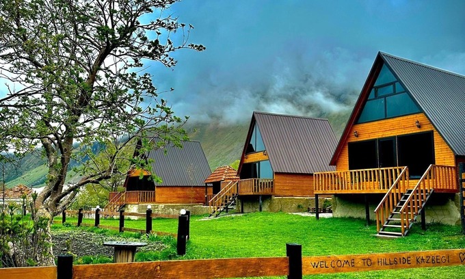 Gergeti Cottage | Hillside kazbegi