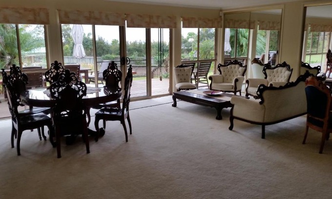 Ninderry Bed & Breakfast | Hilltop Hideaway